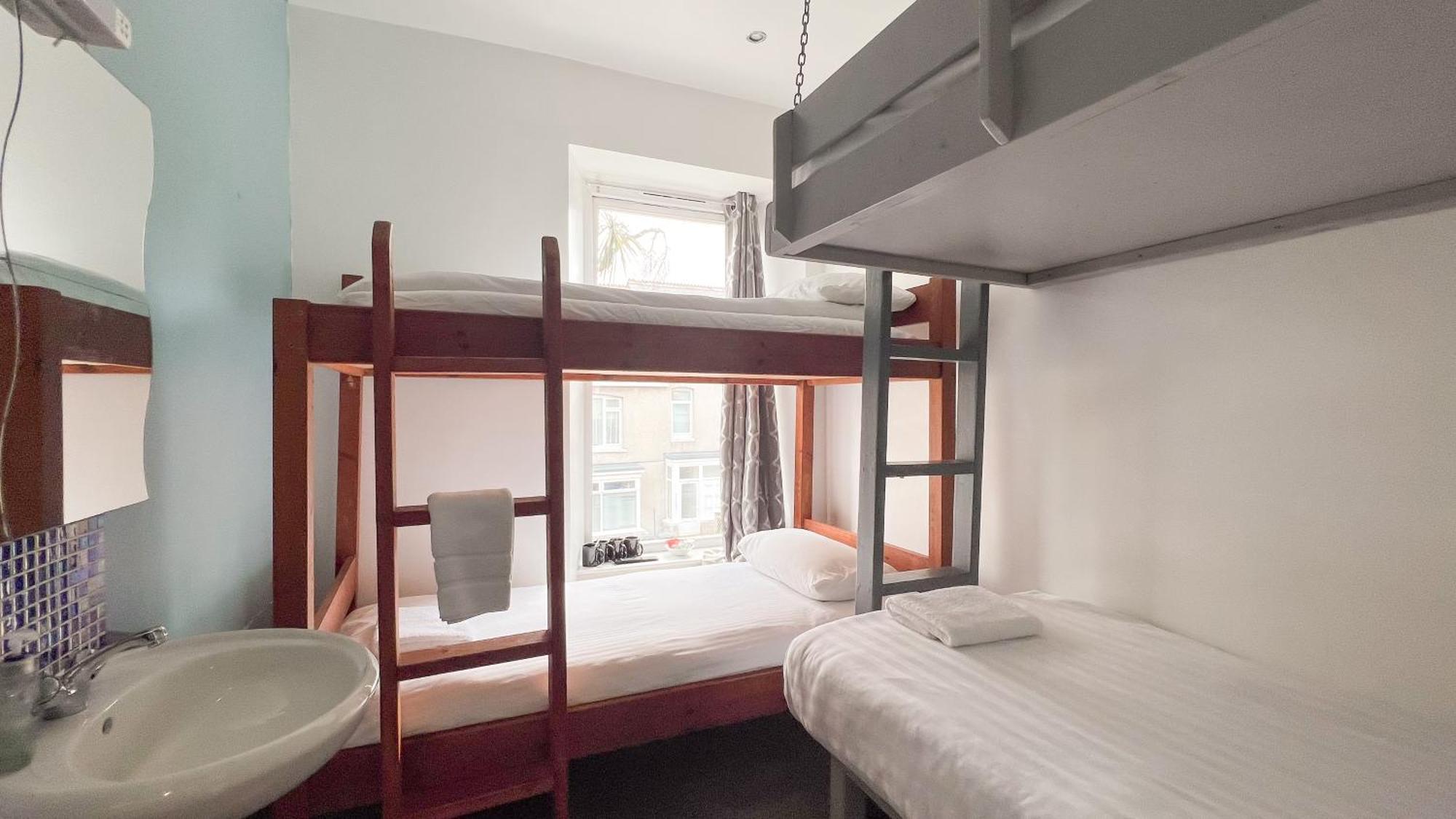 Town Lodge Newquay  Room photo